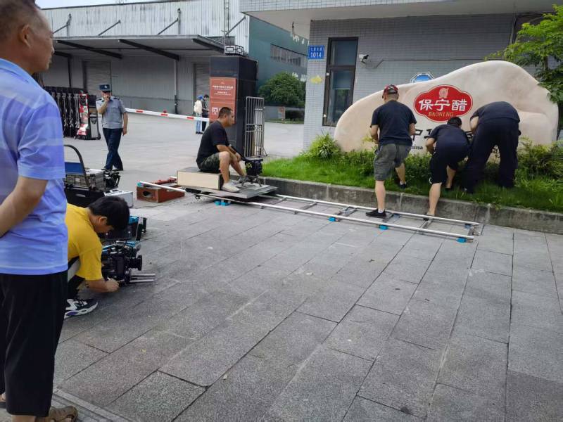 彭州广告片拍摄公司核心优势：全流程服务，让品牌广告片省心更出彩