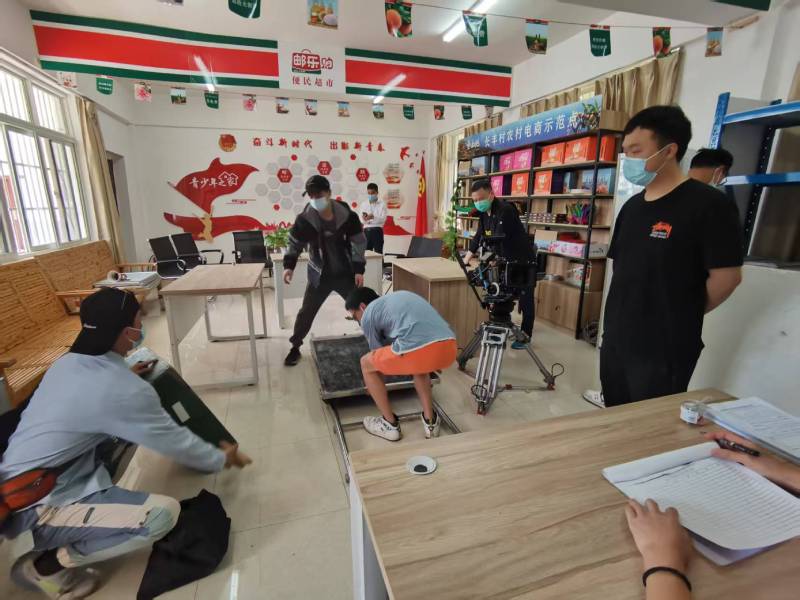 彭州广告片拍摄公司：极简主义践行者，少即是多的视觉哲学